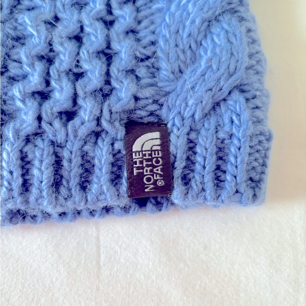 NWT! The North Face Beanie! - Picture 4 of 4